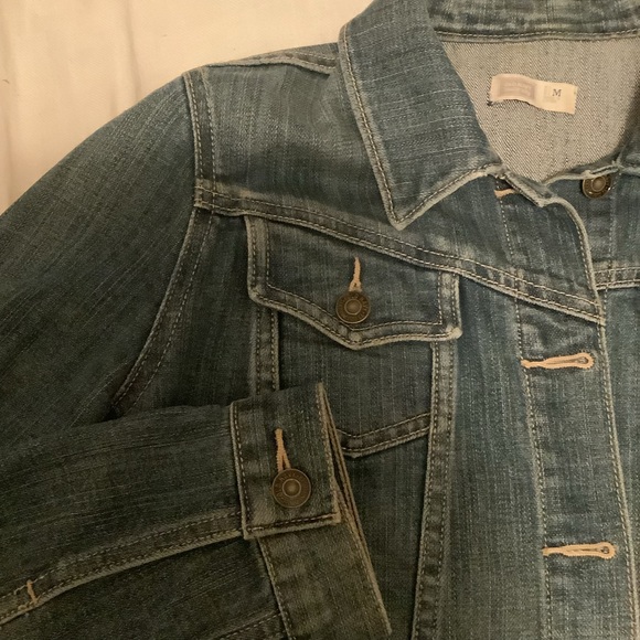 Old Navy maternity Jean jacket - Picture 2 of 5
